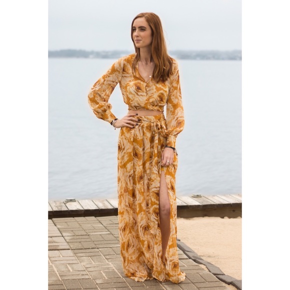 Two piece mustard dress - Picture 3 of 3